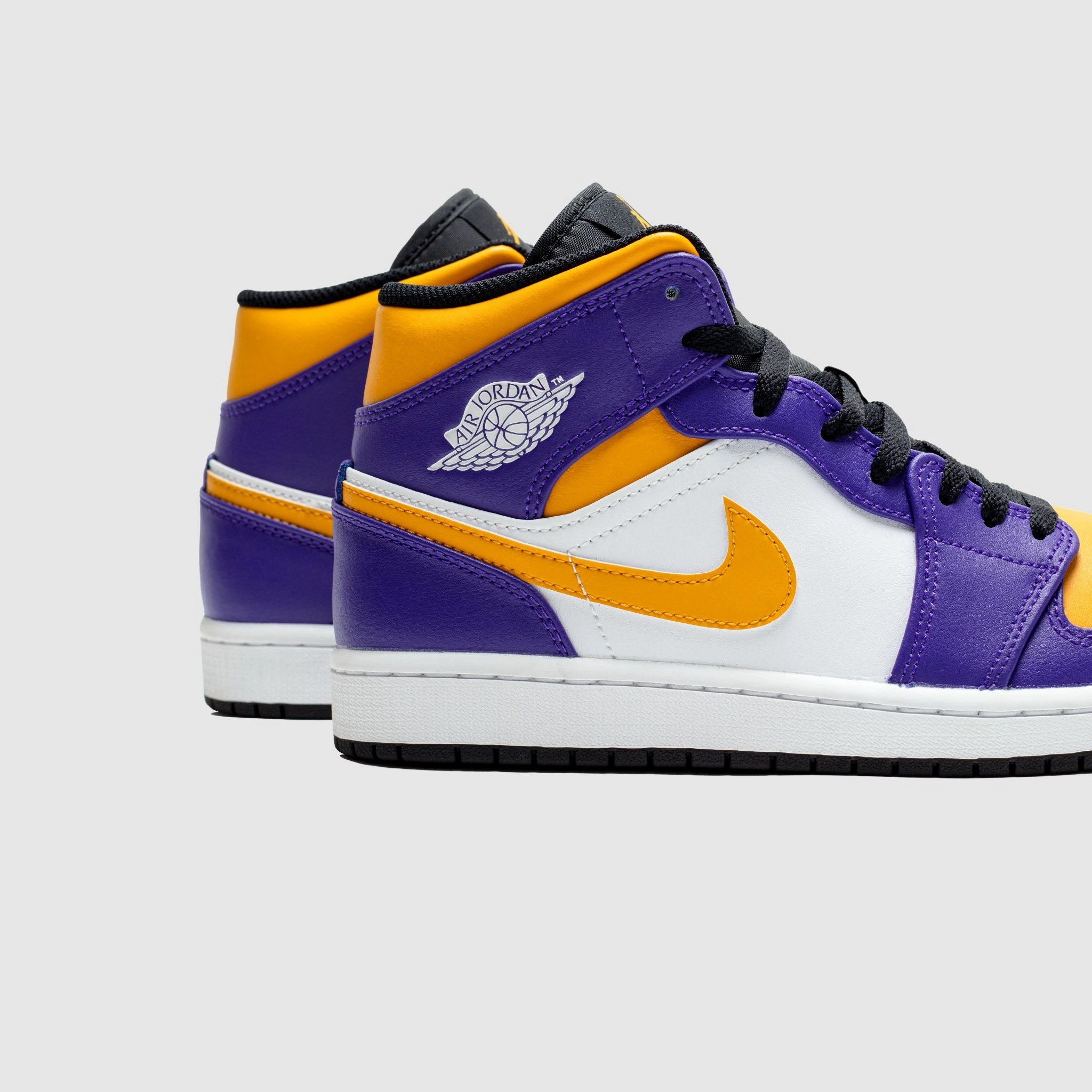 AIR JORDAN 1 MID LAKERS
