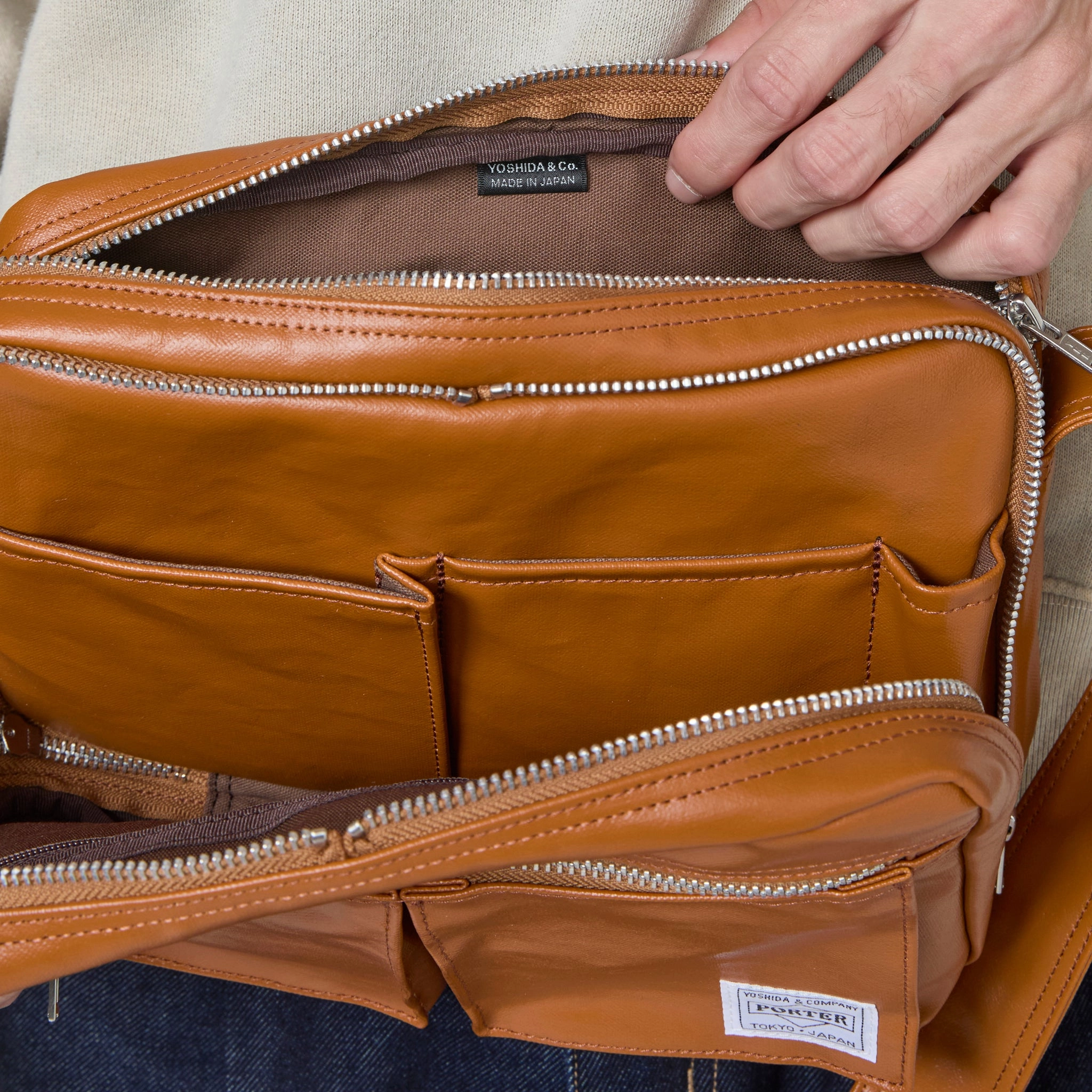 Free Style Shoulder Bag Camel (S)