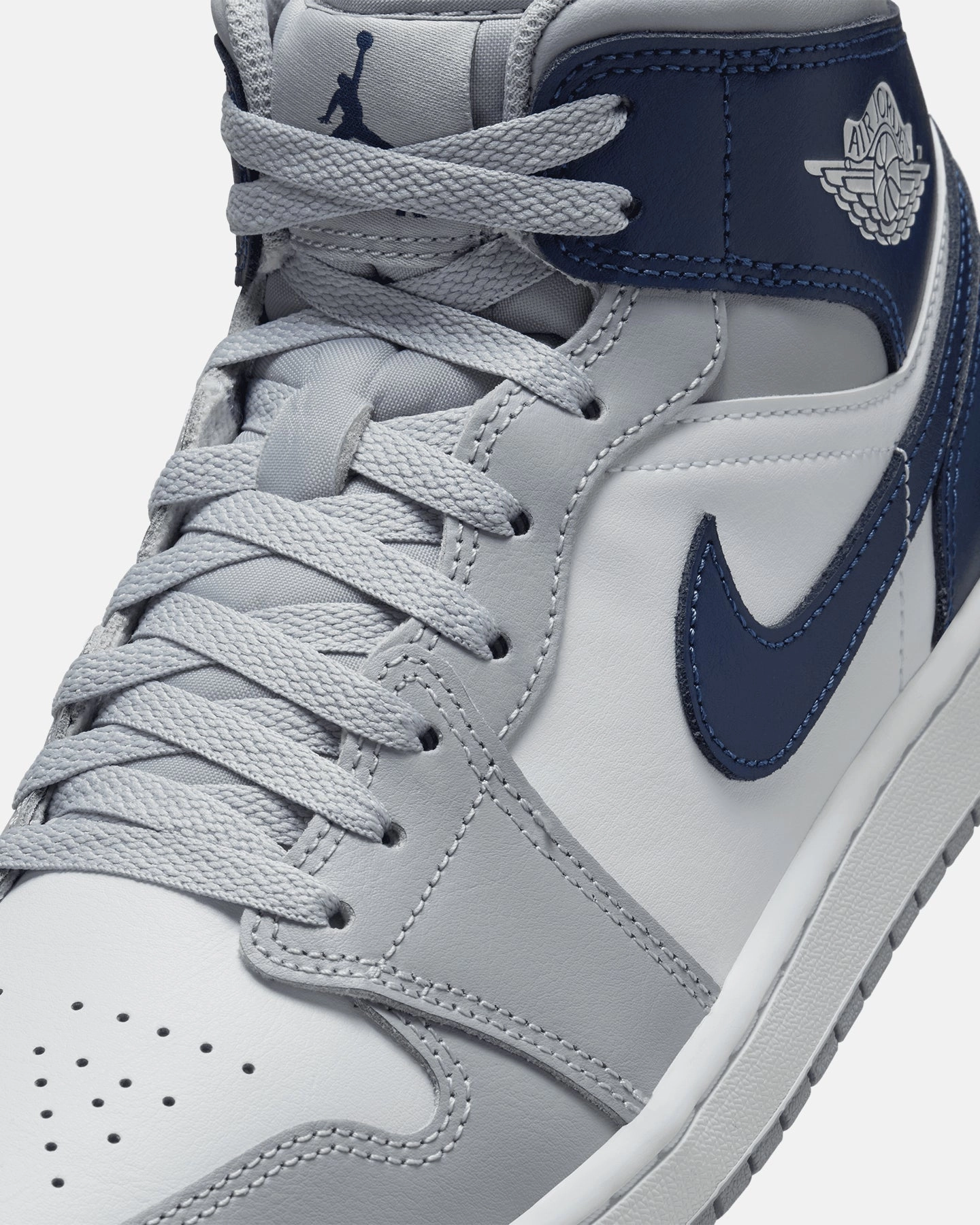 Jordan Air Jordan 1 Mid Georgetown White/Midnight Navy