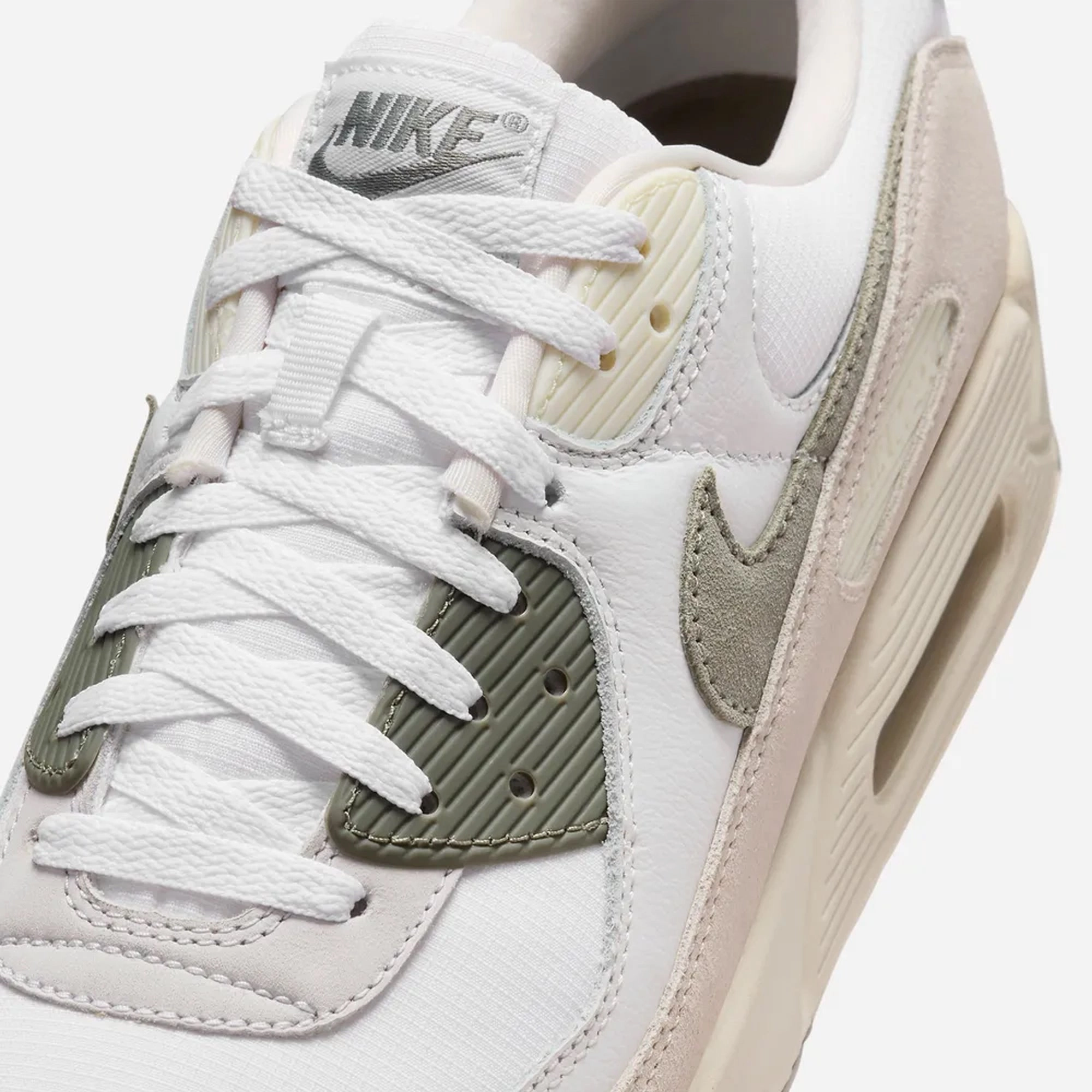 Nike | AIR MAX 90 SE  { WHITE/DARK STUCCO-SUMMIT WHITE-PHANTOM