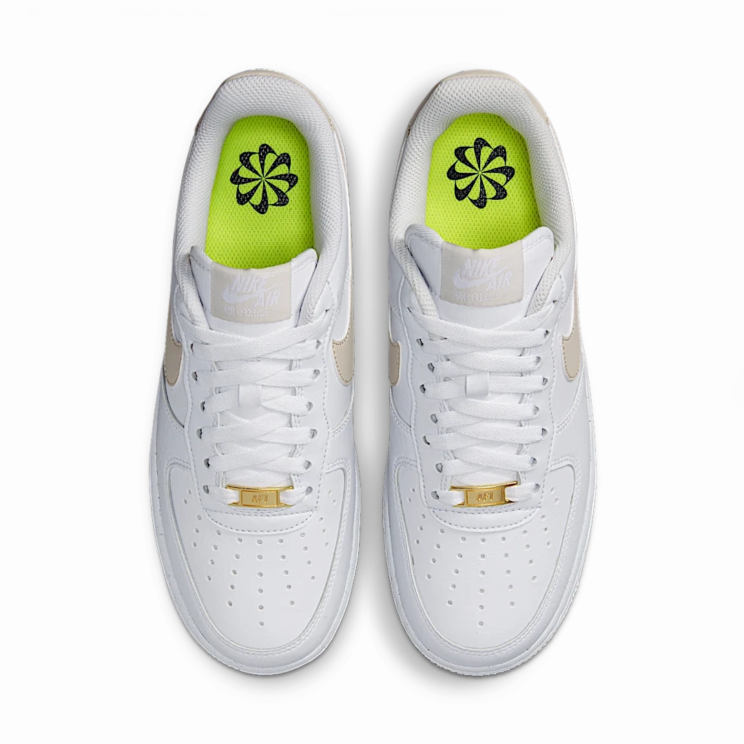 Nike Air Force 1 07 Low Light Orewood Brown