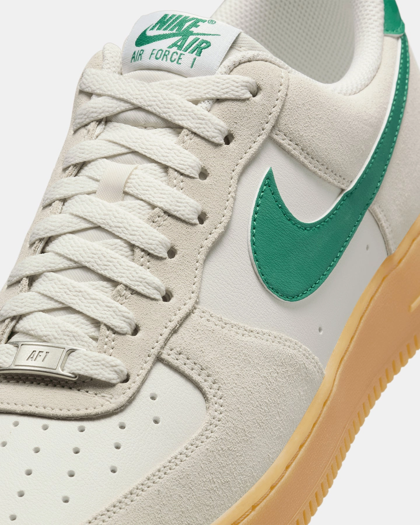 Nike Air Force 1 '07 LV8 Phantom/Malachite Gum Yellow