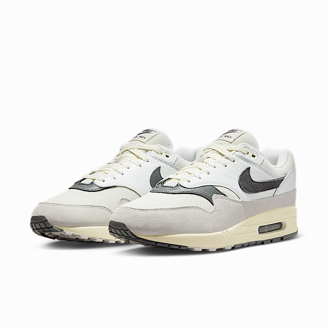 Nike Air Max 1 Light Bone Iron Grey