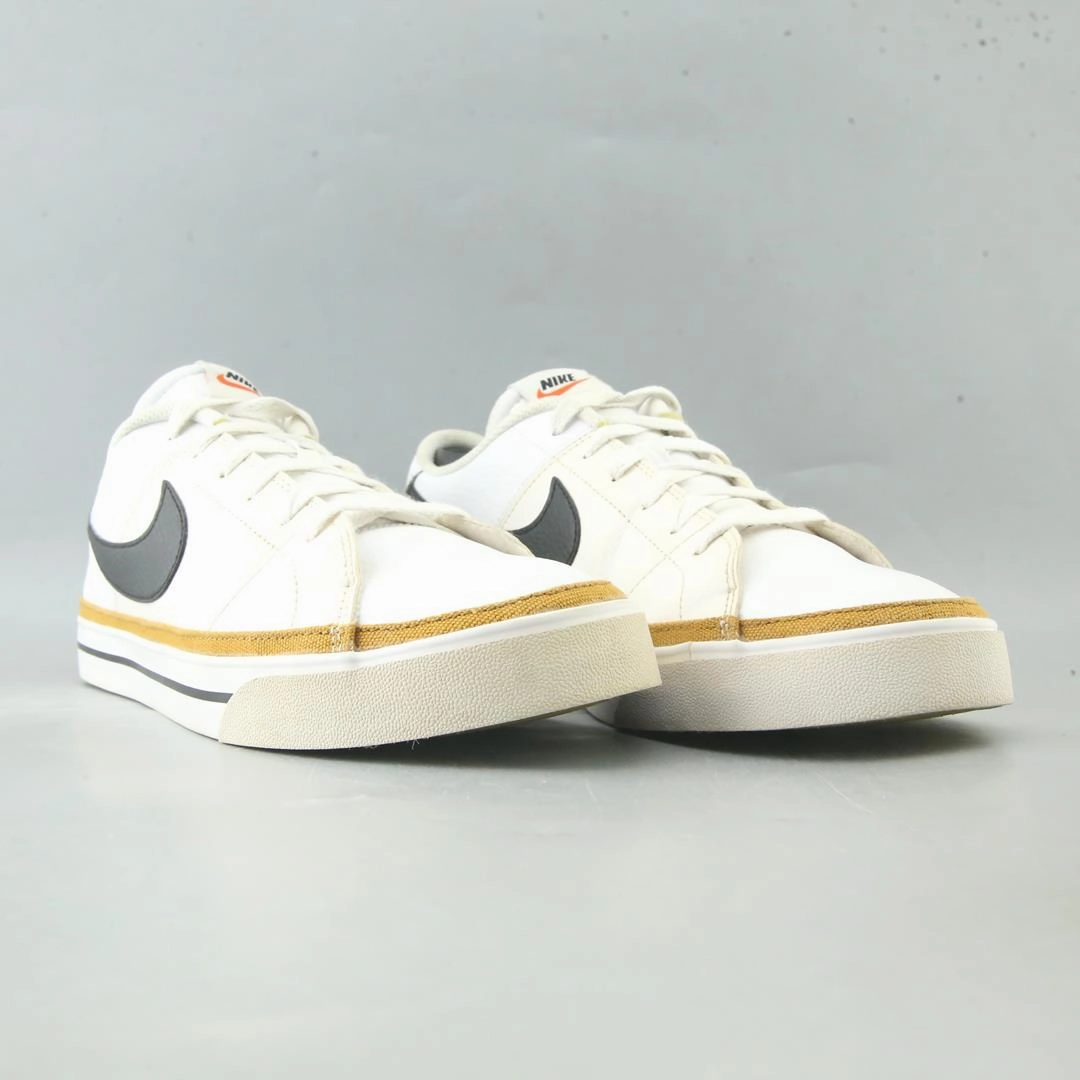 NIKE COURT LEGACY