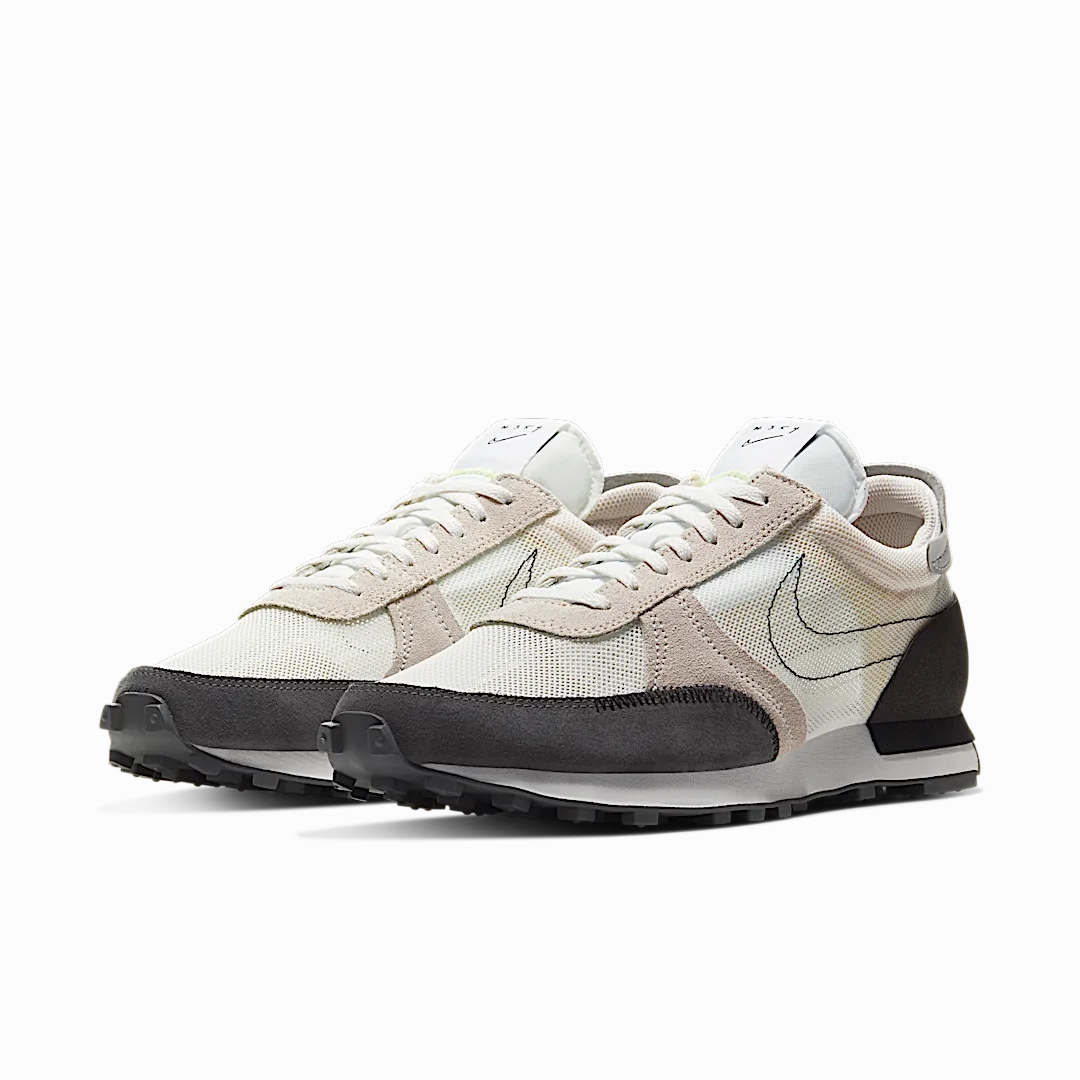 Nike Daybreak Type Summit White Light Orewood Brown