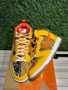 Nike Dunk High PRM Somos Familia Sz 10..