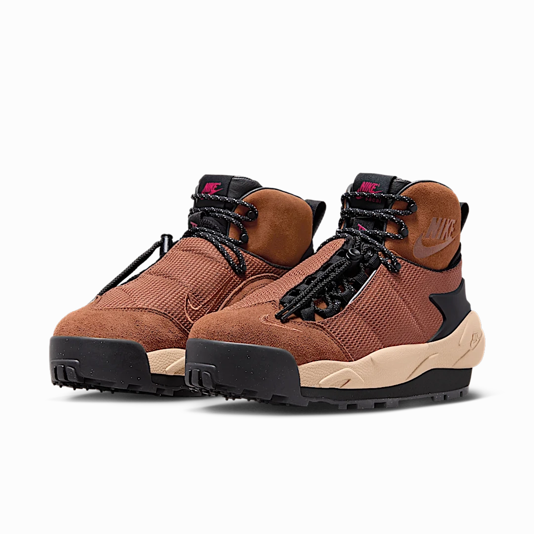 Nike Magmascape SP sacai Light British Tan