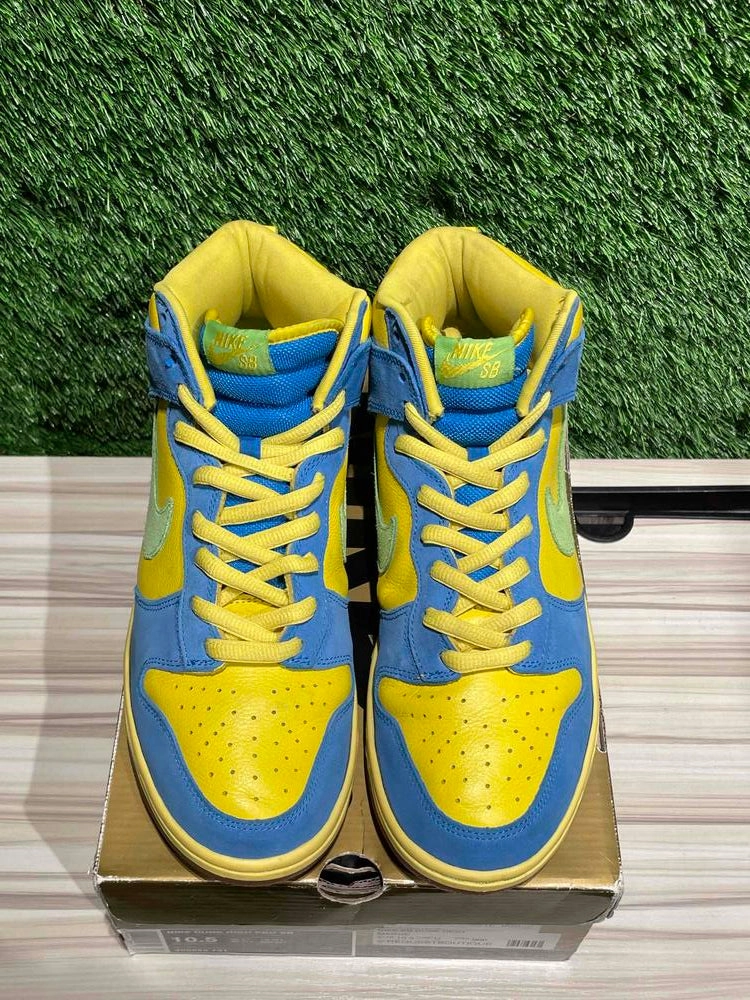Nike SB Dunk High Marge Simpson SZ 10.5..