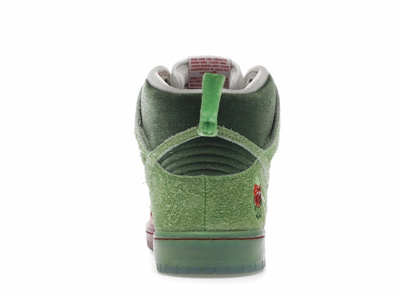 Nike SB Dunk High Strawberry Cough