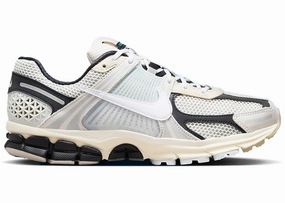 Nike Vomero 5 Supersonic Light Bone Black