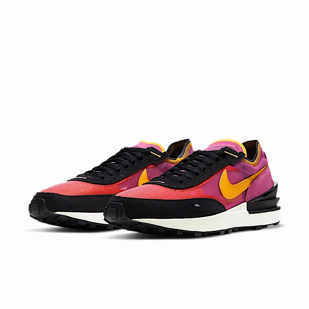 Nike Waffle One Active Fuchsia