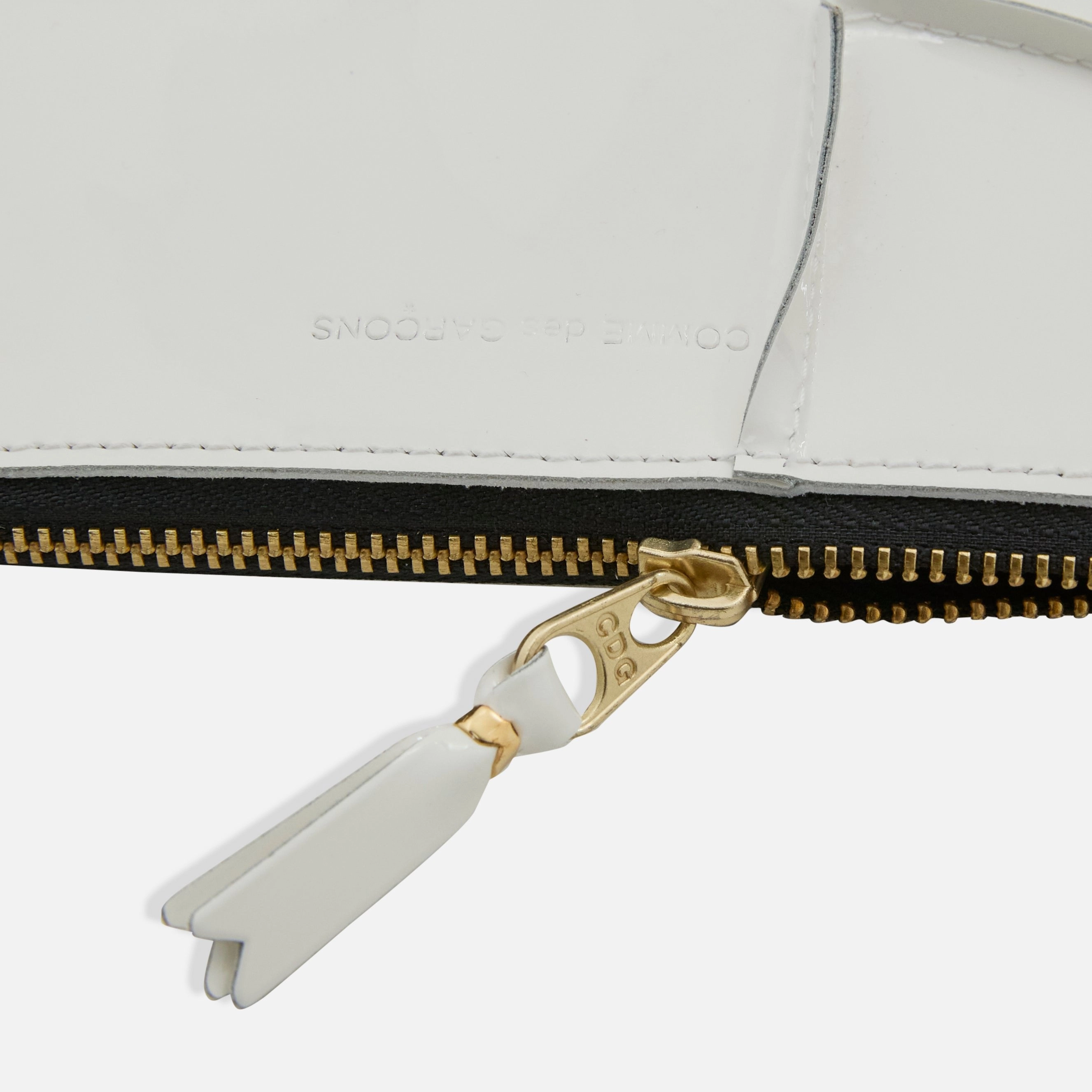 SA8100RH Reversed Hem Wallet White